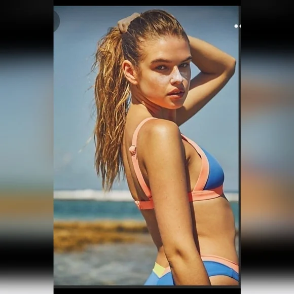 Oneone Swimwear Kameron/Jesse Bikini in Nusa - Picture 3 of 6